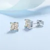 Charm djmax princesa corte 1CT Teste de diamante Passado Rodium banhado 925 prata D Brincos finos de craques de prata D BREAVIOS FINE 230815