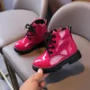 Stiefel 2023 hell Lederschuhe Kinder Fashion Kinder Kurzstiefel nicht Slip Footwear Herbst gemütliche Kleinkindschuhe für Mädchen Jungen G06274 J230816