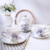 Mokken Iris Printing Cup Saucer Europeaan Keramische koffiemok Pot Home Elegante theeset Originele ontbijtbekers Geschenkdoos Drink 230815