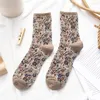 Frauen Socken 1Pair Fashion Elegant Harajuku Frau Blumen weiße Vintage Jacquard Korea Ethnische Baumwolle lässige süße Mädchen lustig braune Sox