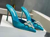5A MB5730300B Sandaler Manloblanik 9cm Satin Crystal Empelled tofflor Mules Discount Desinger Shoes For Women Storlek 34-43 Fendave