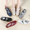 Slipper Leisure rubberen sandalen met platte bodem voor dames in de vrije tijd en comfortabele schoenen met zachte bodem in zomerpantoffels