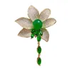 Brooches Luxury Gorgeous Elegant Emerald Lotus Tassel Brooch Pin Crystal Jewelry Party Dress Jacket Accessories Corsage Pins For Lady