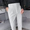 Herrbyxor design män hög midja byxor solid England Business Casual Suit Pants Belt rak Slim Fit Bottoms White Clothing 230815