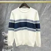 Suéteres masculinos 2023 Otoño Contrasting Stripes Men manga larga Sweater Sweater Sweater Social Dress Social Wear