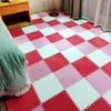 Tapetes 10 PCs Carpet de quarto removível e lavável a cabeceira macia tapetes de piso adequados para a sala vivendo 30x30 cm