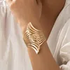Bangle Punk Exaggerated Metal Angel Wing Wrapped Bracelet Luxury Fashion Golden Feather Cuff Wristband For Women Men Statement Jewelry