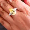 Anéis de casamento Kqdance 925 prata esterlina com 1014mm de pêra cortada grande rosa branco amarelo de alto carbono jóias de anel de diamante 230816