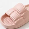 Chinelo feminino verão macio nuvem chinelos deslizamento para casa flip flops verão praia sapatos de plataforma grossa sandálias masculinas