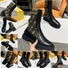 Projektantka z dzianiny Buty Martin dla kobiet 2023 Nowe buty w połowie koronki Lace-up litera elastyczne kokpy buty grube obcasowe buty dla kobiet
