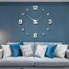 壁の時計モダンなフレームレスDIYウォールクロック大きな3Dウォッチウォッチアクリルミラー番号ホームオフィスデコレーション用ウォールステッカーhorloge 230815