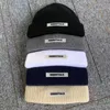 Beanieskull Caps Autumn and Winter Korean liten etikett Sticked Hat Cold Men Women Casual AllMatch Pile Letter Wool 230816