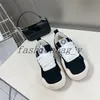 Designer casual skor kvinnor sneakers heaking sneaker plattform canvas sko kvinnor trippel wavy bröd sko tjockt solade gummitränare sömmar med låda