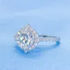 Kvinnliga modeengagemang diamantring s925 sterling silver d färg moissanit ring för fest bröllop trevlig gåva