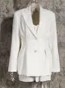 Blazer Blazer Blazer Eam Women White Bilned Pieghe irregolare Blazer Blazer Lavove Long Maniche Fashion Fashion Spring Autumn 1x343 230815