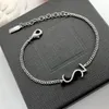 Bracelets de moda Designer Bagão de luxo para mulheres pulsetas de pulseira de jóias de casamento pingente Y Letters Charm Acessórios Skystrick CXD8162