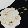 مصممي المجوهرات الفاخرة سوار سوار للسيدات أزياء حزام الحزام F Designer Gold Bracelets Classic Simpie Style Pendant G2308163BF