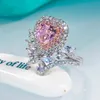 Обручальные кольца роскошные S925 Серебряный серебряный серебряный розовый кольцо в форме сердца высокое углеродное кольцо циркона для женщин