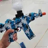 Gel gel elettrico pistola giocattolo pistola AKM-47 Eco Ball Gun automatica con 10000 round e occhiali da gioco per esterno per adulti CS 2023 Nuovo T230816