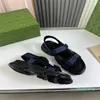 2023-Casual Sandals for Mens tofflor Fashion Classics Chain Buckle äkta läderkrok Loop Cool Shoes Designers Flat Ladies Sandal 38-45