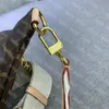 High Rise Designer Bumbag Mens Crossbody Chestpack Luxurys Designers Belts Bag For Women Fannypack Zipper Bum Bags Cross Body Handbag