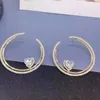 e round earrings
