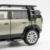 Diecast Model 1 18 Range Rover Defender SUV Alloy Car Metal Off Road Voertuigen geluid en lichte simulatie Kids speelgoedcadeau 230815