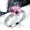 Группа Rings Huitan Luxury Solitaire Women Heart Congedaling Ring