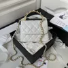 Mini borsa da donna con catena Borsa tote di design di alta qualità Borse in vera pelle bianca nera Borsa con perle alla moda Portafoglio da sposa per feste con scatola