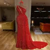 Nowe przybycie z czerwoną syreną z długim rękawem Sukienki Promowe jedno ramię w cekinach wysokie boczne rozdzielenie długości podłogi Platsformal Evening Suknie Robe199n