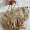 Hobo 2023 Nieuwe dikke ketting schoudertassen voor vrouwen pu lederen geplooide wolkentas eenvoudige crossbody tassen clipontwerper Lady Green Clutch HKD230817