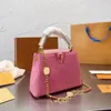 Luxury Classic Designer Handväska Kvinnors äkta lädermetallkedja axelväska 23 Nya franska varumärken Capuchines Crossbody Bag Högkvalitativa shoppingväskor