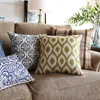 Подушка классический американский стиль диван охватывает украшения кафе.