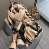 Schals Luxusmarke Winter Pashmina warmer Kaschmirschal für Frauen Design -Schals und Wickel Poncho weibliche dicke Decke bufandas echarpe 230817