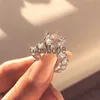 Bandringen Luxe ontwerper Crystal Zirkoonringen voor vrouwen Accessoires Moissanite Ring Valentijnsdag Geschenk sieraden Aesthetische Anillos Mujer J230817