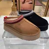 Luksusowe designerskie buty Tazz Women Buty zamszowe Suede Sneakers ciepło wytłoczona owcza skóra haft haft płaska platforma fur