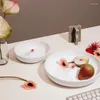 Tallrikar bordsartiklar handgjorda middagar maträtt liten nordisk dessert hus kreativ tallrik sallad hushåll kärlek keramiskt mönster mellanmål