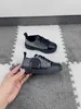 Barn casual sko brev tryckning barn sneakers storlek 26-35 glänsande diamantdekoration barnskor boxskyddsansändning juni20