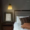 Vägglampa nordiskt enkelt sovrum mysig kreativ veckad retro sängen japansk stil vardagsrum bakgrund