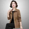 Trench da donna Spring Autumn Cappotto coreano di mezza età e anziani giacca per il vento a vento di moda da donna con cerniera a vento con cerniera 6xl