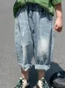 Shorts 3-8T Boys Trendy Summer Wear 2023 Koreanische Version Kinder sechs Punkte zerrissene Jeans