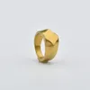 Wedding Rings Gold Color Steel Ring Geometrische platte Top Titanium Men Persoonlijkheid Sieraden Geborsteld Patroon voor vriend Gift
