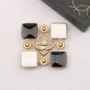 Luxury Designer Brand Letter Brooches Crystal Rhinestone Jewelry Women Sweater Brooch Pearl Pin Wedding Party Gift Accessories