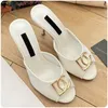 Designer Sandals Women Shoes Luxury Keira Patent Leather Mules Peep Toes EU35-43 With Box Dresses Party