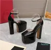 Pumple de plate-forme en cuir breveté à lambe en vache Chaussures chunky High talons sandals super élevé des créateurs de luxe pour femmes habille des chaussures d'usine de chaussures d'usine