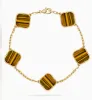 Bracelets de créateurs Van Clover Bracelet trèfle à quatre feuilles en or 18 carats pendentif bracelet en cristal étincelant pour femmes fille mariage bijoux de fête des mères avec boîte