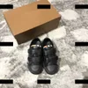 Buchstabendruck Sockenschuhe Designer Kinder Schuhe Baby Solid Color Sneakers Neue Listing-Box-Verpackung Kindergröße 26-35 #multiple Produkt