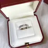 K0 Anel de amor para mulher designer homem diamante diamante fino prata manchada 18k t0p qualidade reproduções oficiais de estilo clássico estilo jóias de luxo de luxo presente 017