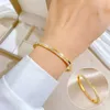 Designer original pour filles femmes diamant bracelet élégant amour plaqué or bracelets titane acier bracelet bijoux de mode dame