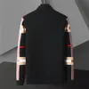 Herrtröjor Pocket Men Cardigan Fashion Märke Autumn Winter Designer Plus Size England Style Spliced ​​Color Knit Jacket 230816
